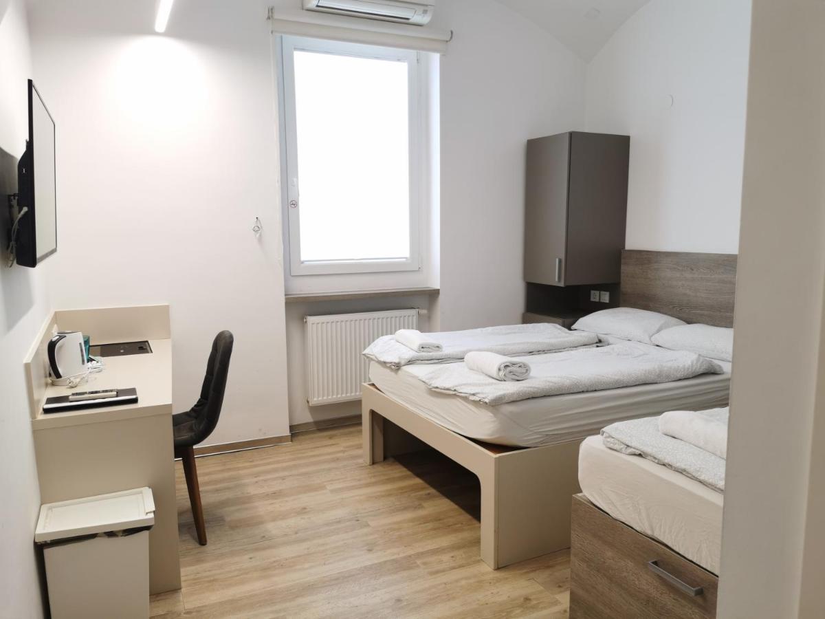 Rooms Ambrozic Ljubljana Buitenkant foto