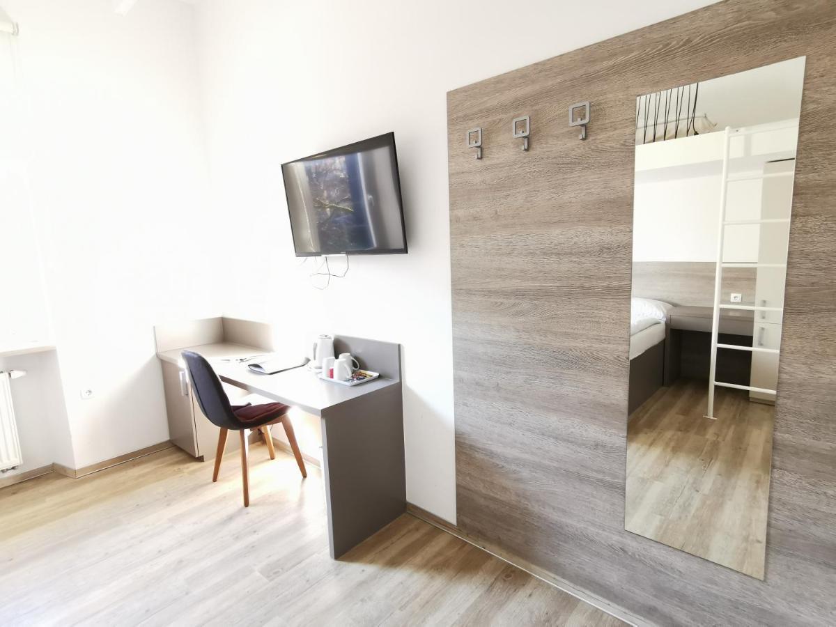 Rooms Ambrozic Ljubljana Buitenkant foto